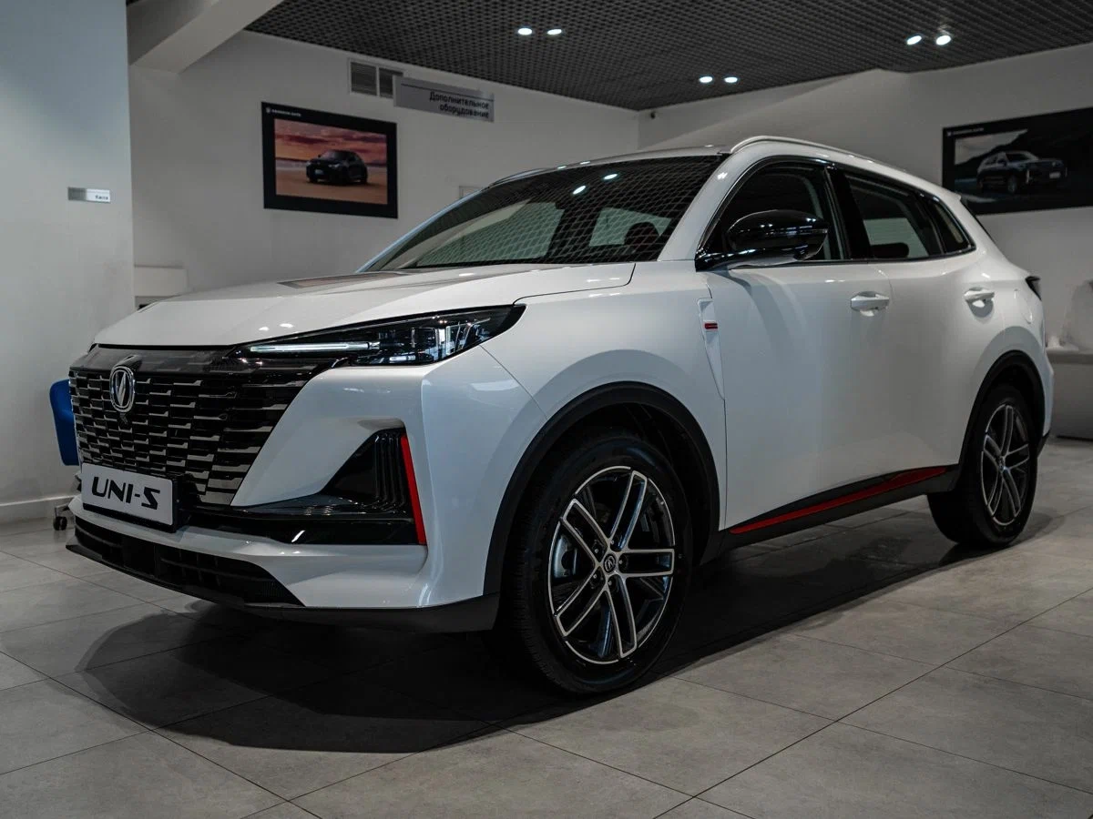 Купить Changan UNI-S/CS55Plus в Екатеринбурге