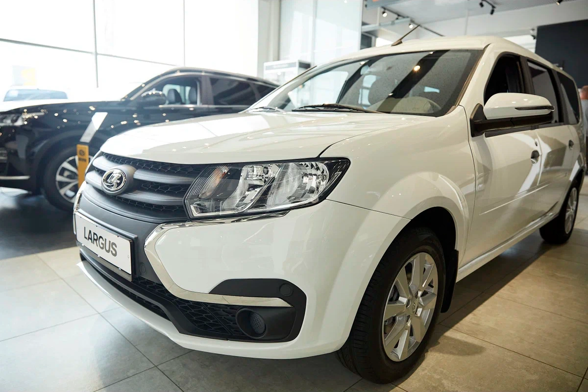Купить Lada Largus в Екатеринбурге