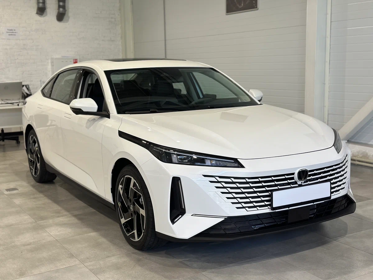 Купить Changan Lamore в Екатеринбурге