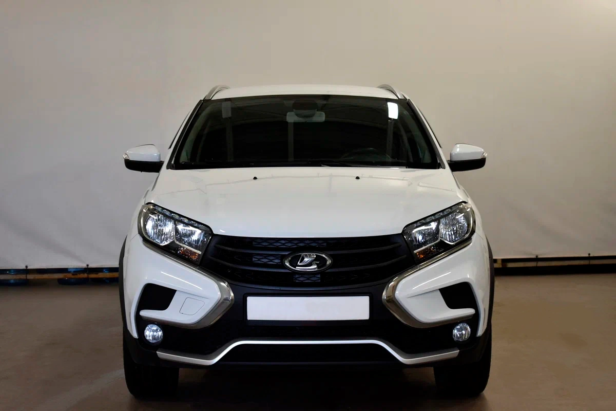 Купить Lada Xray Cross в Екатеринбурге
